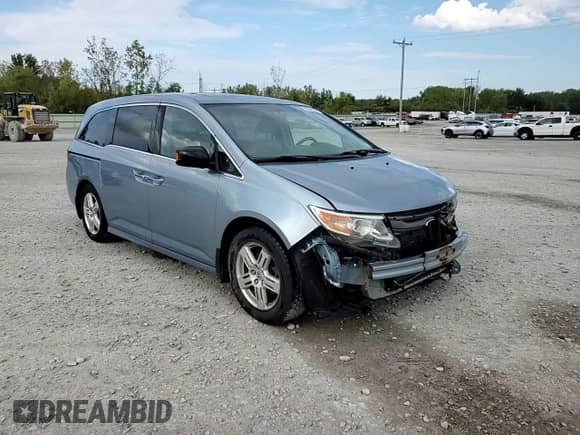 2013 Honda Odyssey Touring с VIN 5FNRL5H90DB044358, выставлен на аукционе Copart как лот 83942565 с пробегом 196 999 миль миль и Списание • Salvage title. История ставок и продаж доступна на DreamBid. Изображение 15.