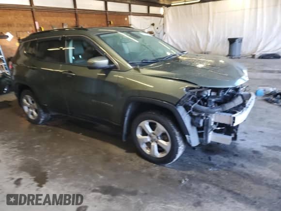 2021 Jeep Compass Latitude z VIN 3C4NJDBB4MT530098, wystawiony jako Copart lot #87050205 z przebiegiem 81 828 mil mil oraz Szkoda całkowita • Salvage title. Historia ofert i sprzedaży dostępna na DreamBid. Obrazek 4.