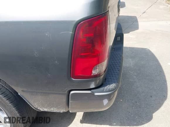 2012 Ram 1500 Express с VIN 3C6JD6AT1CG255526, выставлен на аукционе IAAI как лот 43032556 с пробегом 117 974 миль миль и . История ставок и продаж доступна на DreamBid. Изображение 6.