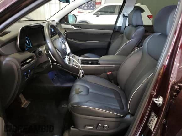 2024 Hyundai Palisade SEL с VIN KM8R4DGE4RU651444, выставлен на аукционе Copart как лот 66694315 с пробегом 12 444 миль миль и Списание • Salvage title. История ставок и продаж доступна на DreamBid. Изображение 7.