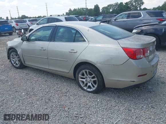2013 Chevrolet Malibu LT with VIN 1G11C5SA5DF252045, listed as a IAAI auction lot 42921294 with 191,611 mi miles and . Bid and sale history available at DreamBid. Image 3.