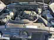 1999 Chevrolet Blazer LS z VIN 1GNCS13W7X2131753, wystawiony jako Copart lot #46428975 z przebiegiem 161 307 mil mil oraz Szkoda całkowita • Salvage title. Historia ofert i sprzedaży dostępna na DreamBid. Obrazek 12.