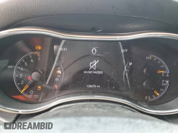 2016 Jeep Grand Cherokee Limited z VIN 1C4RJEBG1GC314437, wystawiony jako Copart lot #57109815 z przebiegiem 139 075 mil mil oraz Szkoda całkowita • Salvage title. Historia ofert i sprzedaży dostępna na DreamBid. Obrazek 9.