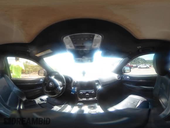 2017 Jeep Grand Cherokee Overland with VIN 1C4RJFCG0HC778681, listed as a IAAI auction lot 42573123 with 83,616 mi miles and . Bid and sale history available at DreamBid. Image 18.