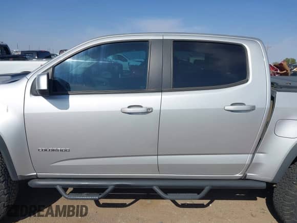 2017 Chevrolet Colorado 4WD ZR2 z VIN 1GCGTEEN3H1304064, wystawiony jako IAAI lot #41919435 z przebiegiem 46 754 mil mil oraz . Historia ofert i sprzedaży dostępna na DreamBid. Obrazek 14.