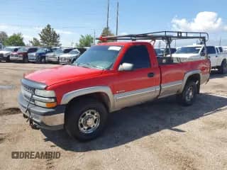 2000 Chevrolet Silverado 2500 with VIN 1GCGK24U7YE155354, listed as a Copart auction lot 59709795 with 140,120 mi miles and Salvage title. Bid and sale history available at DreamBid. Image 1.