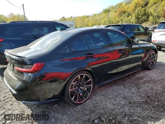 2022 BMW M3 с VIN WBS53AY0XNFL73101, выставлен на аукционе Copart как лот 75483164 с пробегом 12 889 миль миль и Списание • Salvage title. История ставок и продаж доступна на DreamBid. Изображение 3.