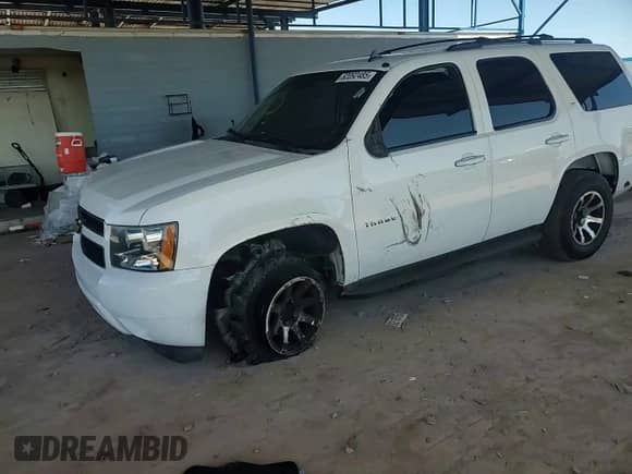 2013 Chevrolet Tahoe LT с VIN 1GNSCBE09DR303730, выставлен на аукционе Copart как лот 62092485 с пробегом 180 528 миль миль и Списание • Salvage title. История ставок и продаж доступна на DreamBid. Изображение 14.
