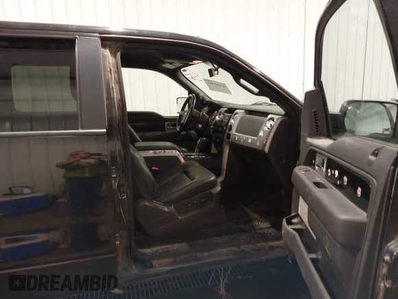 2012 Ford F-150 XL с VIN 1FTFW1ETXCKD24714, выставлен на аукционе IAAI как лот 43162302 с пробегом 228 039 миль миль и . История ставок и продаж доступна на DreamBid. Изображение 5.