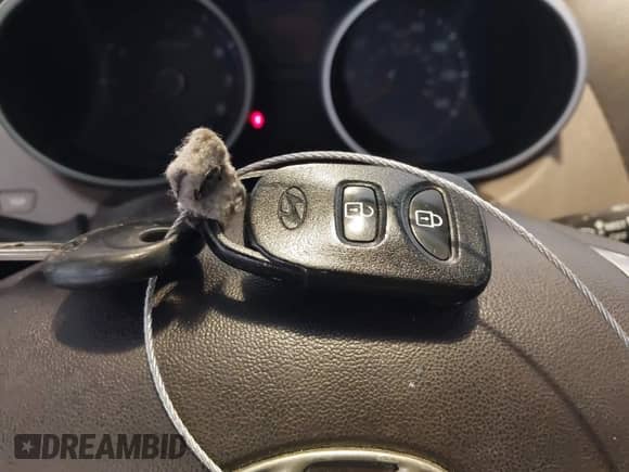 2012 Hyundai Tucson Limited с VIN KM8JUCAC7CU542739, выставлен на аукционе IAAI как лот 42422529 с пробегом 141 780 миль миль и . История ставок и продаж доступна на DreamBid. Изображение 11.