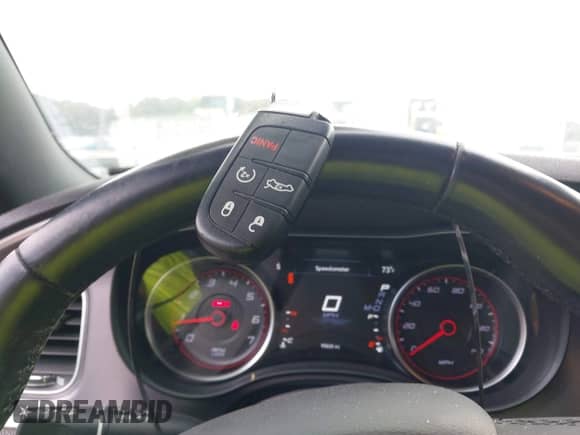 2019 Dodge Charger SXT z VIN 2C3CDXBG2KH680703, wystawiony jako IAAI lot #43356501 z przebiegiem 95 830 mil mil oraz . Historia ofert i sprzedaży dostępna na DreamBid. Obrazek 11.