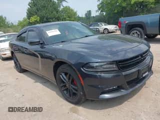 2019 Dodge Charger SXT with VIN 2C3CDXJG4KH639068, listed as a IAAI auction lot 42896388 with 138,625 mi miles and . Bid and sale history available at DreamBid. Image 1.