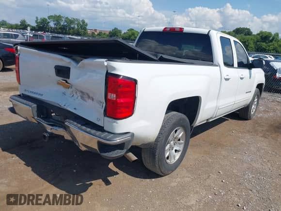 2018 Chevrolet Silverado 1500 LT с VIN 1GCRCREH0JZ191109, выставлен на аукционе IAAI как лот 42698579 с пробегом 195 547 миль миль и . История ставок и продаж доступна на DreamBid. Изображение 4.