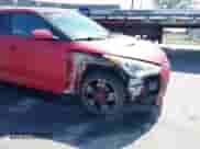 2013 Hyundai Veloster w/Black Int z VIN KMHTC6AD4DU101917, wystawiony jako IAAI lot #43406444 z przebiegiem 124 547 mil mil oraz . Historia ofert i sprzedaży dostępna na DreamBid. Obrazek 6.