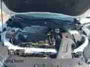 2025 Chevrolet Trax LT z VIN KL77LHEP1SC001764, wystawiony jako IAAI lot #43015302 z przebiegiem 5 598 mil mil oraz . Historia ofert i sprzedaży dostępna na DreamBid. Obrazek 10.