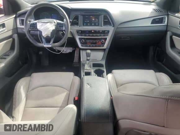 2017 Hyundai Sonata Sport with VIN 5NPE34AB0HH556070, listed as a Copart auction lot 80956935 with 95,202 mi miles and Salvage title. Bid and sale history available at DreamBid. Image 8.