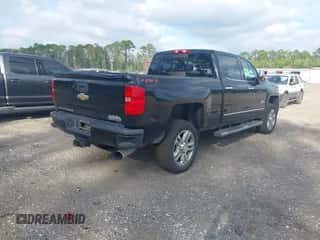 2019 Chevrolet Silverado 2500HD High Country with VIN 1GC1KUEY8KF135117, listed as a IAAI auction lot 43357487 with Not provided miles and . Bid and sale history available at DreamBid. Image 4.