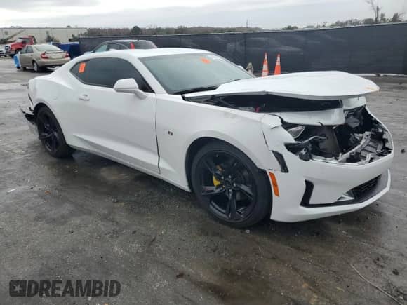 2022 Chevrolet Camaro 2LT z VIN 1G1FD1RSXN0124074, wystawiony jako Copart lot #41914925 z przebiegiem 42 884 mil mil oraz Szkoda całkowita • Salvage title. Historia ofert i sprzedaży dostępna na DreamBid. Obrazek 4.
