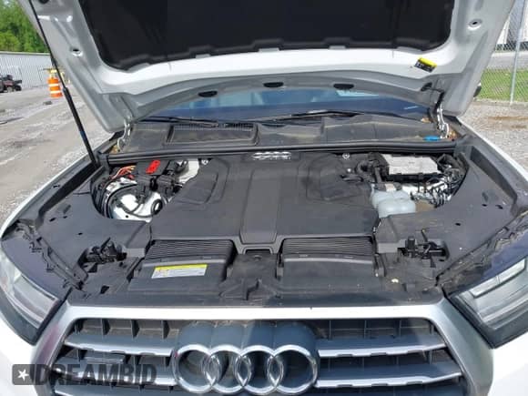 2017 Audi Q7 Premium Plus with VIN WA1LAAF75HD049780, listed as a IAAI auction lot 42377591 with 102,692 mi miles and . Bid and sale history available at DreamBid. Image 10.