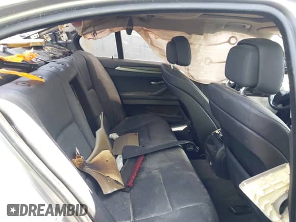 2012 BMW 5 Series 528i xDrive с VIN WBAXH5C51CDW08390, выставлен на аукционе IAAI как лот 43053012 с пробегом Не указан миль и . История ставок и продаж доступна на DreamBid. Изображение 8.