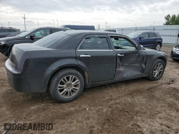 2006 Chrysler 300 C z VIN 2C3LK63HX6H276948, wystawiony jako Copart lot #59846465 z przebiegiem 195 429 mil mil oraz Szkoda całkowita • Salvage title. Historia ofert i sprzedaży dostępna na DreamBid. Obrazek 3.