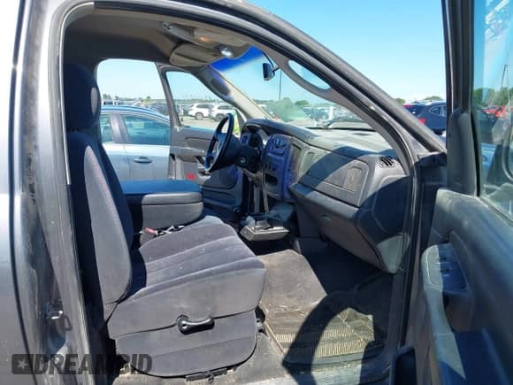 2002 Dodge 1500 с VIN 1D7HU16N32J176768, выставлен на аукционе IAAI как лот 42665870 с пробегом 130 858 миль миль и . История ставок и продаж доступна на DreamBid. Изображение 5.
