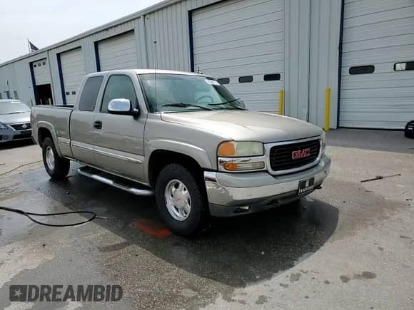 2017 GMC Sierra 1500 with VIN 1GTN1LEC2HZ901210, listed as a Copart auction lot 53142685 with 111,369 mi miles and Salvage title. Bid and sale history available at DreamBid. Image 16.