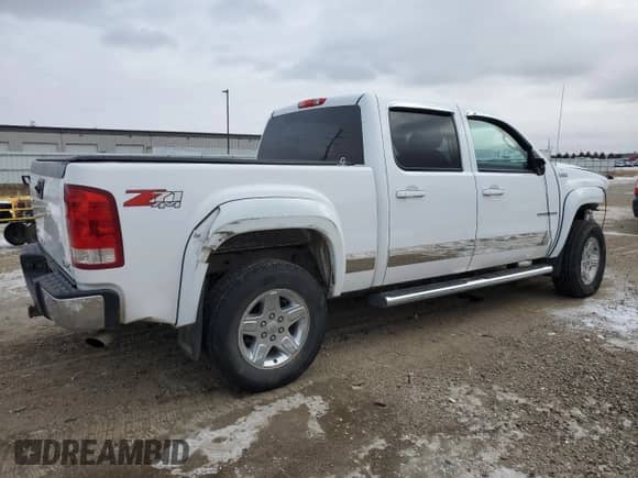 2010 GMC Sierra 1500 SLT z VIN 3GTRKWE29AG160857, wystawiony jako Copart lot #86632774 z przebiegiem 135 414 mil mil oraz Szkoda całkowita • Salvage title. Historia ofert i sprzedaży dostępna na DreamBid. Obrazek 3.