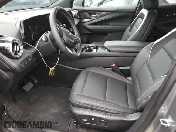 2024 Chevrolet Blazer EV eAWD LT z VIN 3GNKDBRJ6RS216016, wystawiony jako Copart lot #56030065 z przebiegiem 11 309 mil mil oraz Szkoda całkowita • Salvage title. Historia ofert i sprzedaży dostępna na DreamBid. Obrazek 7.