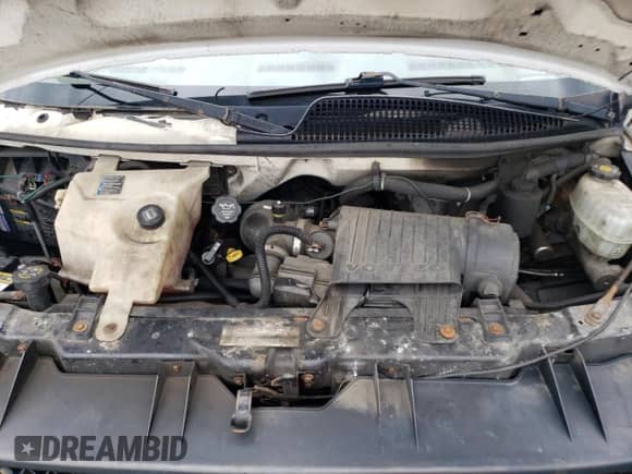 2004 Chevrolet Express Commercial DRW C7L с VIN 1GBJG31UX41147756, выставлен на аукционе Copart как лот 67118285 с пробегом 249 911 миль миль и Списание • Salvage title. История ставок и продаж доступна на DreamBid. Изображение 12.