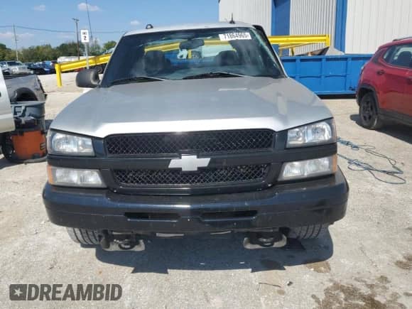 2005 Chevrolet Silverado 1500 LS z VIN 2GCEC19T251331383, wystawiony jako Copart lot #71864965 z przebiegiem 178 046 mil mil oraz Nie do naprawy • Non repairable. Historia ofert i sprzedaży dostępna na DreamBid. Obrazek 5.