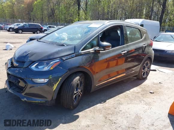 2018 Chevrolet Bolt EV Premier с VIN 1G1FX6S03J4119878, выставлен на аукционе IAAI как лот 42051088 с пробегом 52 859 миль миль и . История ставок и продаж доступна на DreamBid. Изображение 17.