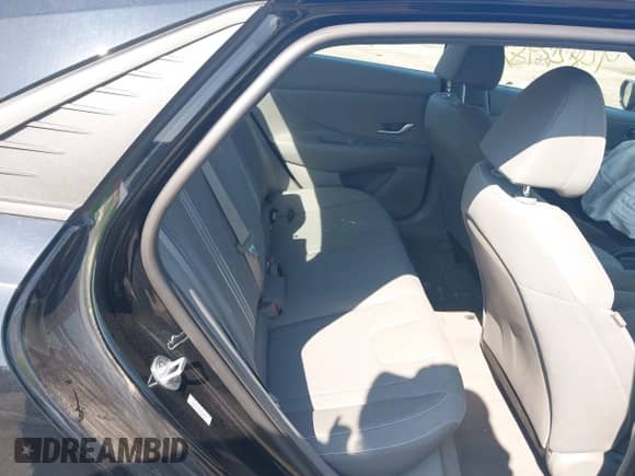 2021 Hyundai Elantra SEL с VIN KMHLM4AG4MU180551, выставлен на аукционе IAAI как лот 42822987 с пробегом 42 660 миль миль и . История ставок и продаж доступна на DreamBid. Изображение 8.