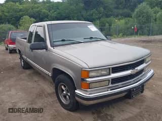 1998 Chevrolet Silverado 1500 z VIN 2GCEC19R6W1230336, wystawiony jako IAAI lot #42874917 z przebiegiem 279 501 mil mil oraz . Historia ofert i sprzedaży dostępna na DreamBid. Obrazek 1.