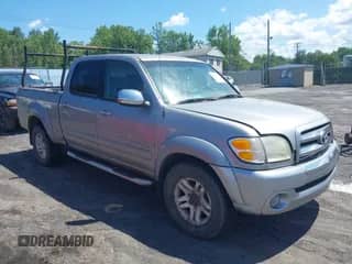 2004 Toyota Tundra SR5 z VIN 5TBDT44124S455916, wystawiony jako IAAI lot #42803259 z przebiegiem 195 023 mil mil oraz . Historia ofert i sprzedaży dostępna na DreamBid. Obrazek 1.