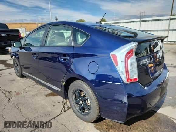 2012 Toyota Prius Three with VIN JTDKN3DU4C1503070, listed as a Copart auction lot 70491285 with 172,675 mi miles and Salvage title. Bid and sale history available at DreamBid. Image 2.