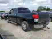 2012 Toyota Tundra z VIN 5TFRU5F13CX026371, wystawiony jako Copart lot #77576564 z przebiegiem 112 512 mil mil oraz Szkoda całkowita • Salvage title. Historia ofert i sprzedaży dostępna na DreamBid. Obrazek 2.