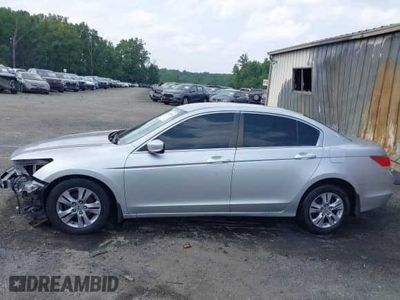 2012 Honda Accord LX Premium с VIN 1HGCP2F43CA179245, выставлен на аукционе IAAI как лот 42924518 с пробегом 108 740 миль миль и . История ставок и продаж доступна на DreamBid. Изображение 15.