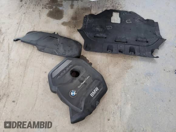 2018 BMW 3 Series 330i xDrive z VIN WBA8D9C59JEM32574, wystawiony jako Copart lot #80922205 z przebiegiem 38 763 mil mil oraz Szkoda całkowita • Salvage title. Historia ofert i sprzedaży dostępna na DreamBid. Obrazek 12.