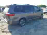 2018 Toyota Sienna LE с VIN 5TDJZ3DC3JS190746, выставлен на аукционе IAAI как лот 42161562 с пробегом 180 000 миль миль и . История ставок и продаж доступна на DreamBid. Изображение 4.