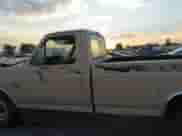 1985 Ford F-250 с VIN 1FTHF2517FPB13166, выставлен на аукционе IAAI как лот 43073872 с пробегом 66 106 миль миль и . История ставок и продаж доступна на DreamBid. Изображение 15.