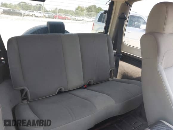 2004 Jeep Wrangler Sahara с VIN 1J4FA59S24P791115, выставлен на аукционе IAAI как лот 43244282 с пробегом 249 019 миль миль и . История ставок и продаж доступна на DreamBid. Изображение 8.