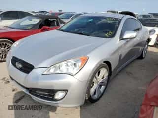 2011 Hyundai Genesis Coupe Track z VIN KMHHU6KH2BU062665, wystawiony jako Copart lot #76574304 z przebiegiem 108 722 mil mil oraz Szkoda całkowita • Salvage title. Historia ofert i sprzedaży dostępna na DreamBid. Obrazek 1.