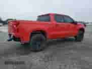 2022 Chevrolet Silverado 1500 Custom Trail Boss z VIN 3GCPYCEK3NG147001, wystawiony jako Copart lot #67001885 z przebiegiem 45 333 mil mil oraz Szkoda całkowita • Salvage title. Historia ofert i sprzedaży dostępna na DreamBid. Obrazek 3.