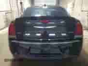 2018 Chrysler 300 Touring с VIN 2C3CCARG4JH292277, выставлен на аукционе Copart как лот 60992355 с пробегом 105 908 миль миль и Списание • Salvage title. История ставок и продаж доступна на DreamBid. Изображение 6.