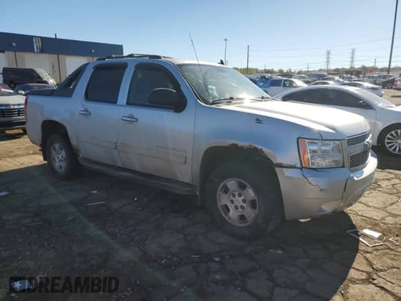 2011 Chevrolet Avalanche LT с VIN 3GNTKFE34BG176603, выставлен на аукционе Copart как лот 82537755 с пробегом 221 371 миль миль и Чистый • Clean title. История ставок и продаж доступна на DreamBid. Изображение 4.