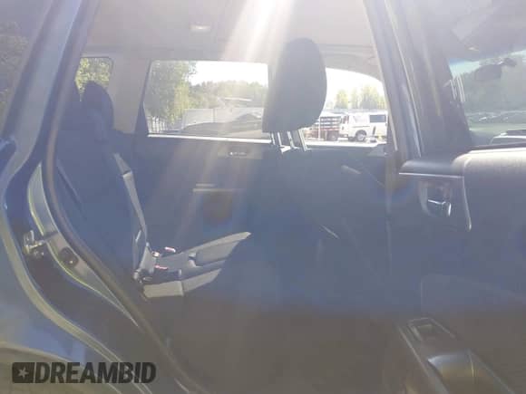 2012 Subaru Forester X Premium z VIN JF2SHACC8CH466036, wystawiony jako IAAI lot #43352225 z przebiegiem 153 270 mil mil oraz . Historia ofert i sprzedaży dostępna na DreamBid. Obrazek 8.