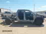 2018 Toyota Tundra SR с VIN 5TFUW5F1XJX752861, выставлен на аукционе IAAI как лот 42443800 с пробегом 72 547 миль миль и . История ставок и продаж доступна на DreamBid. Изображение 14.