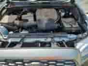 2022 Toyota Tacoma SR z VIN 3TYSZ5AN6NT091760, wystawiony jako Copart lot #63561745 z przebiegiem 61 005 mil mil oraz Szkoda całkowita • Salvage title. Historia ofert i sprzedaży dostępna na DreamBid. Obrazek 11.