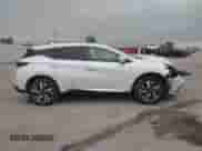 2023 Nissan Murano SL z VIN 5N1AZ2CJ6PC127169, wystawiony jako IAAI lot #43288947 z przebiegiem 70 382 mil mil oraz . Historia ofert i sprzedaży dostępna na DreamBid. Obrazek 13.